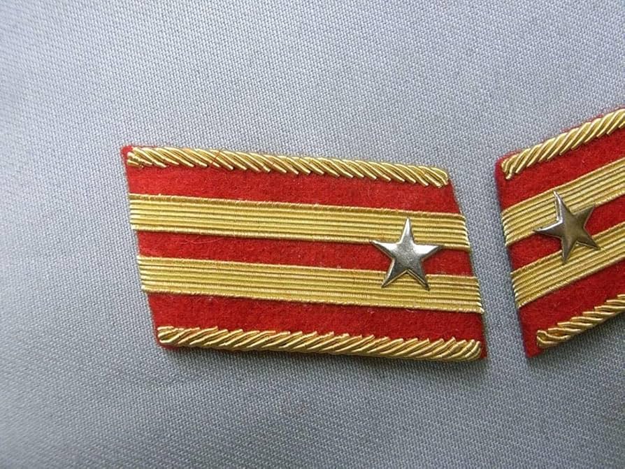 Amazon.co.jp: 日本陸軍襟章レプリカ 三式 「少佐」階級章